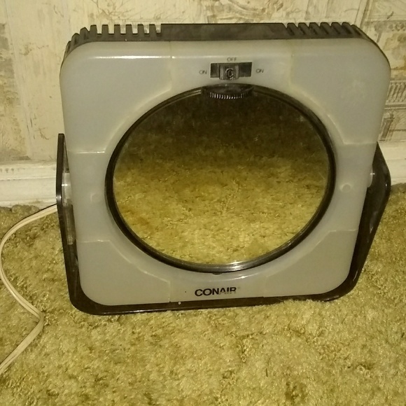 Conair make-up lighted mirror - Picture 2 of 4